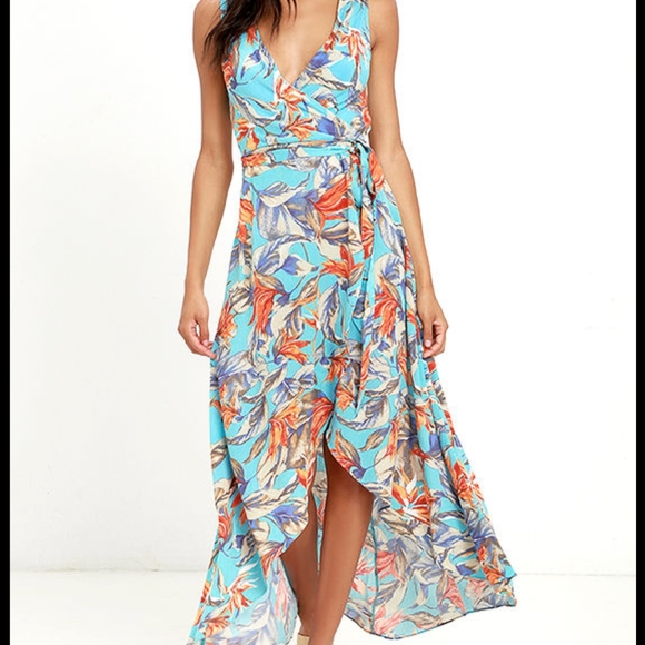 Lulus Dresses & Skirts - Lulu's floral wrap dress